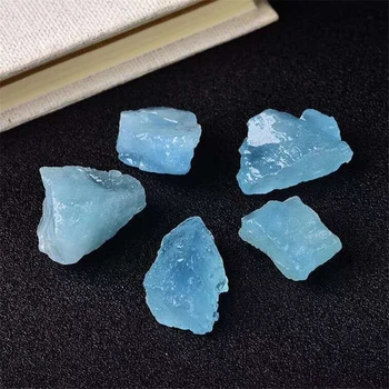 Gyönyörű nyers kvarc Akvamarin durva gyógyító kristályok kő ajándékok